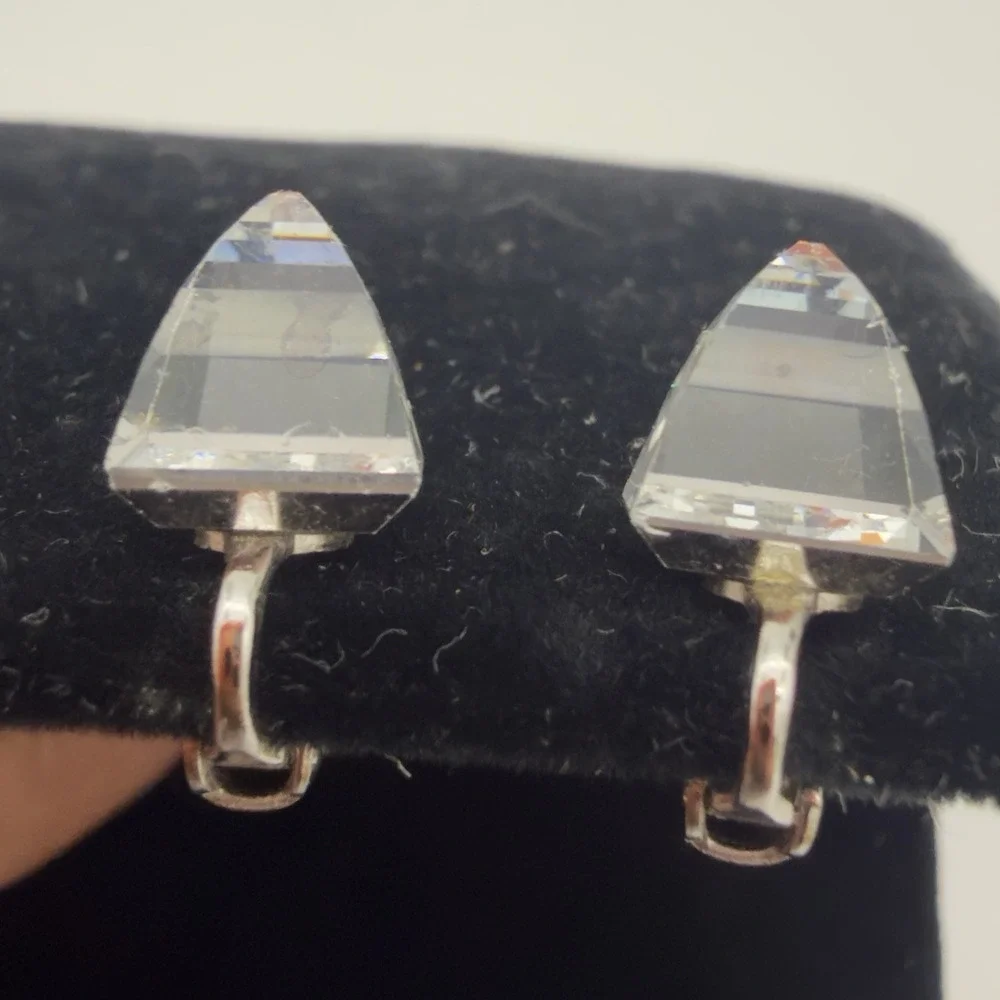 SWAROVSKI (SAL) VTG Crystal Earrings Pyramid Shaped Clear Crystal Stud Modernist